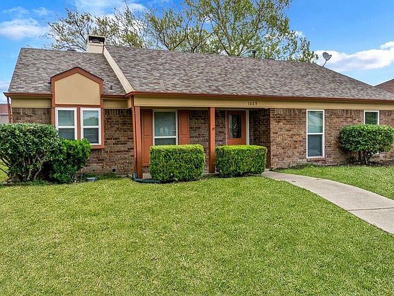 3rd image of 1029 Melissa Ln