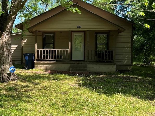 202 S Elm St, Chelsea, OK 74016