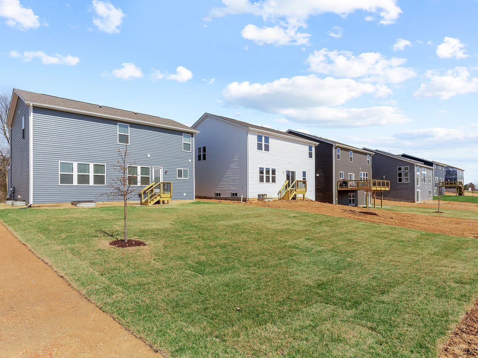 4 bed, 1997 sqft, $3,000 — Photo 4