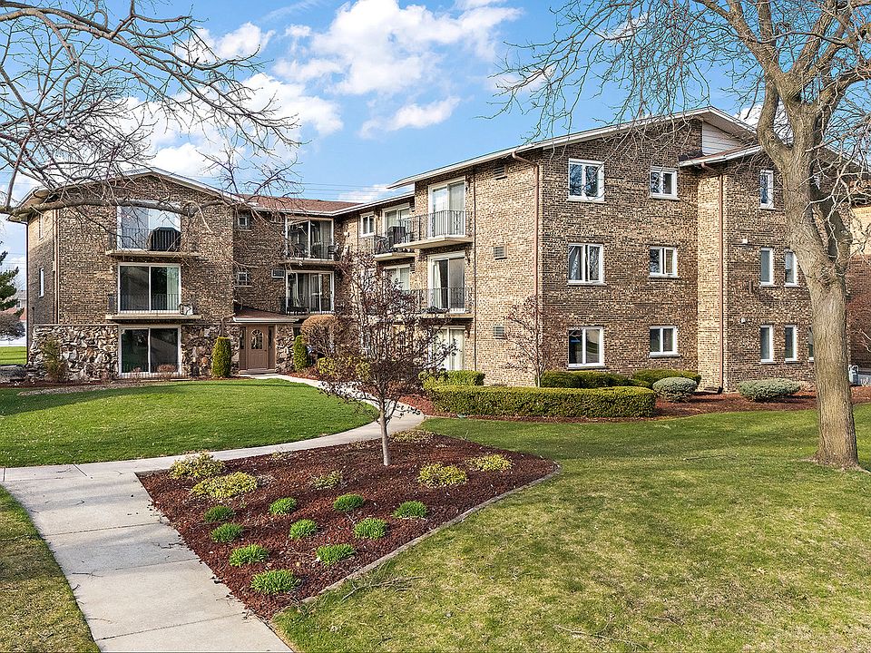 1st image of 8932 W 140th St APT 1A