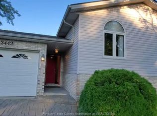 3442 Souilliere Dr, Windsor, ON N8R 2H4