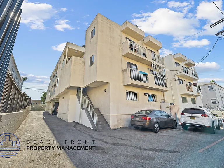 2763 San Marino — Photo 12