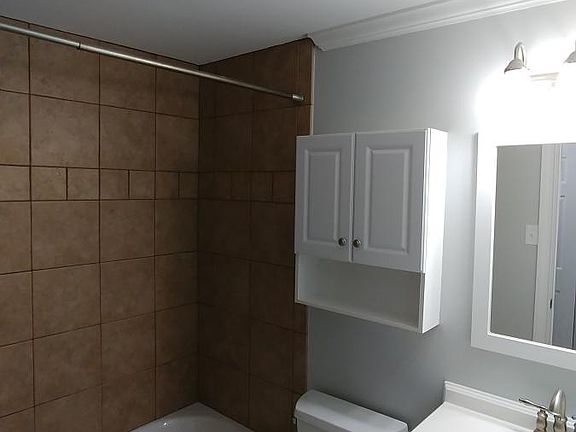 4th image of 13089 Blakeslee Dr #1