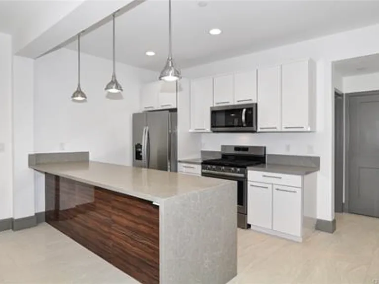 1381 San Juan St — Photo 2