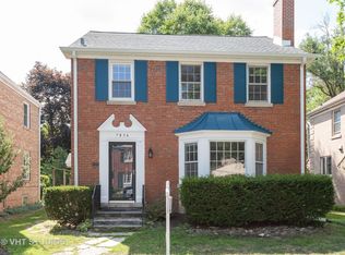 7836 Kildare Ave, Skokie, IL 60076
