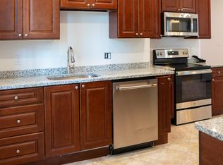 27 Hancock St #1, Salem, MA 01970