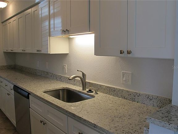 3rd image of 3258 Eagle St