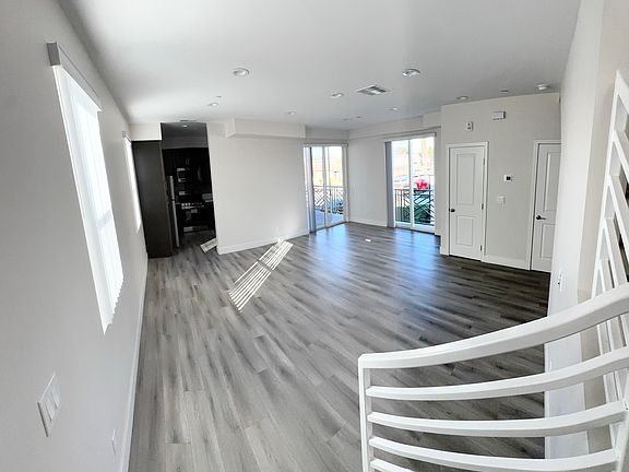 3rd image of 3190 Carlin Ave #105