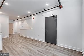 3rd image of 1634 W Susquehanna Ave #1
