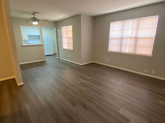 3rd image of 1518 Early Ln APT A