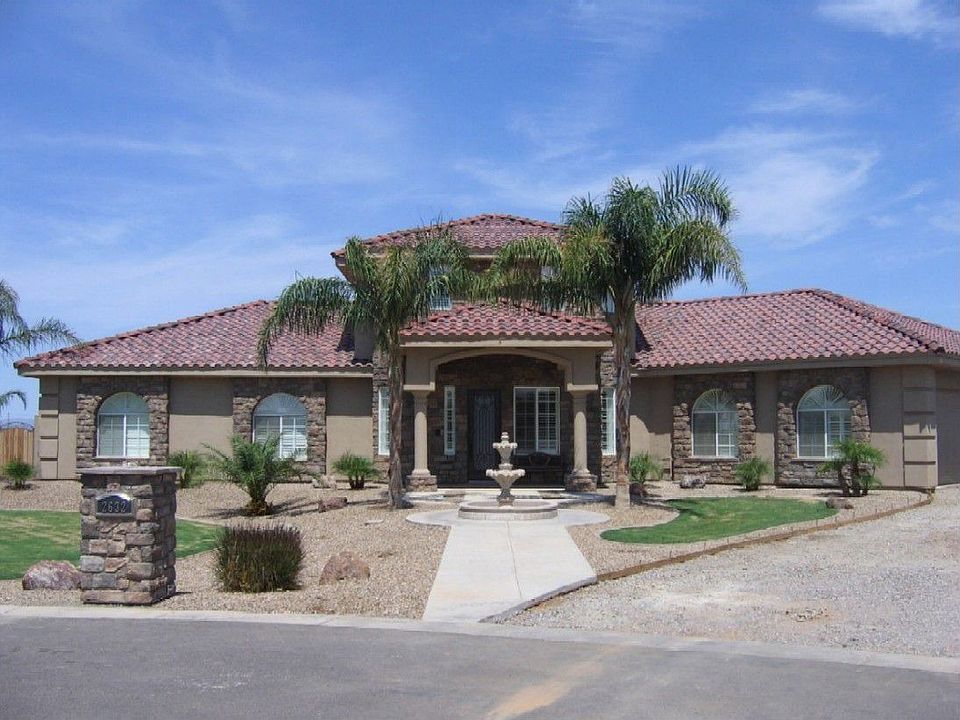 facade with new drive going in 8/2006
