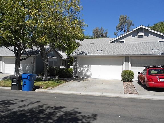 2nd image of 381 Windjammer Cir