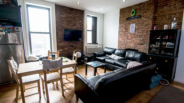 Rented by Lofts and Flats LLC | media 18