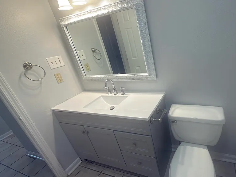 625 Vouray Dr — Photo 10