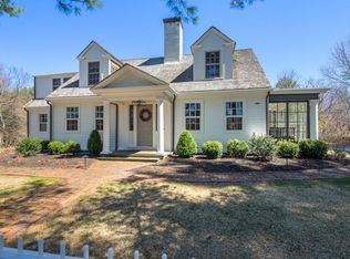 562 Main St, Hingham, MA 02043