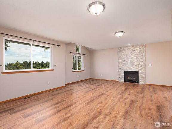 3rd image of 3706 54th Street E