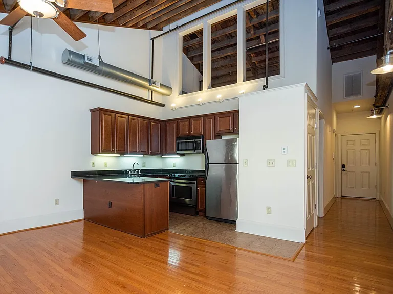 10 S Randolph St #10H — Photo 5