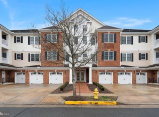 15251 Royal Crest Dr APT 204, Haymarket, VA 20169