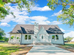 808 E Main St, Collinsville, TX 76233