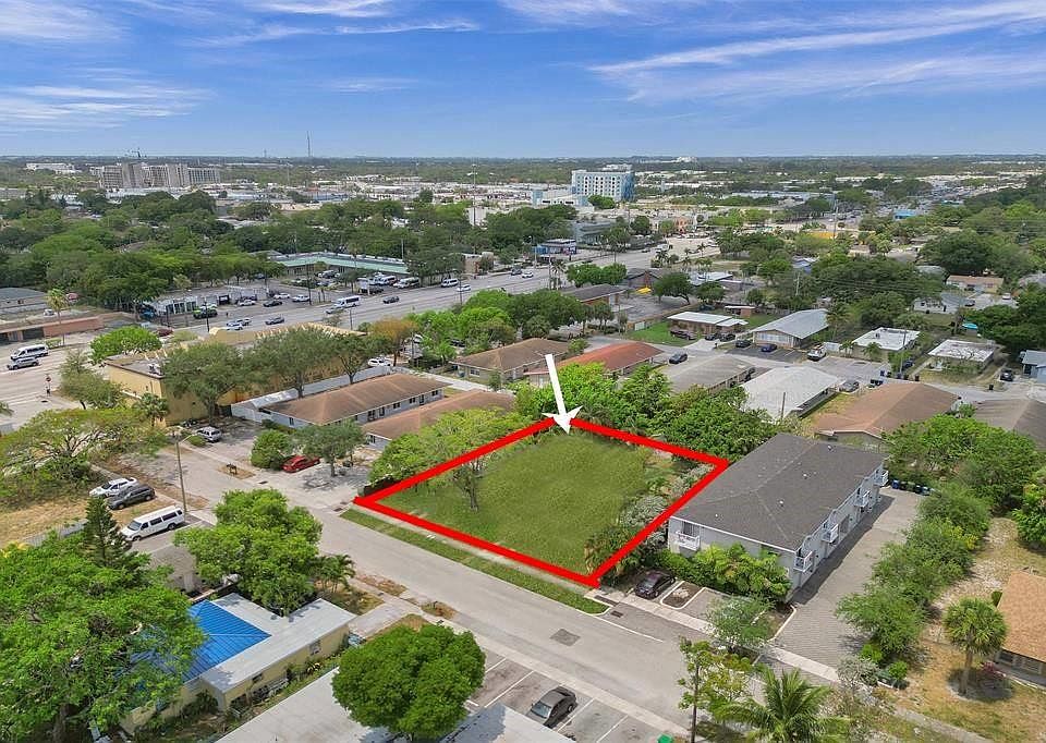 2nd image of 1023 NW 2nd Avenue