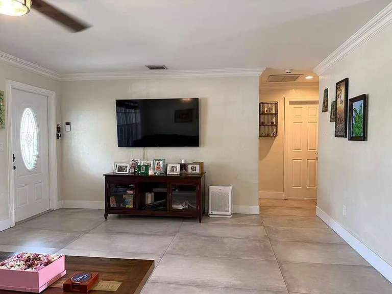 1520 NE 35th St #1520 — Photo 18