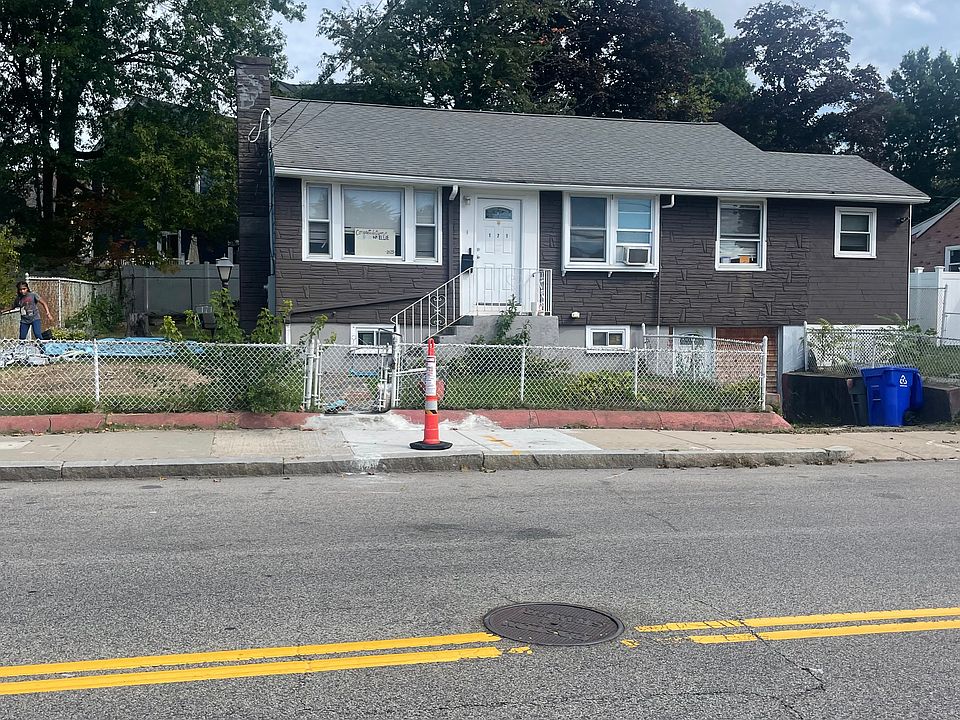 1st image of 171 Almont St
