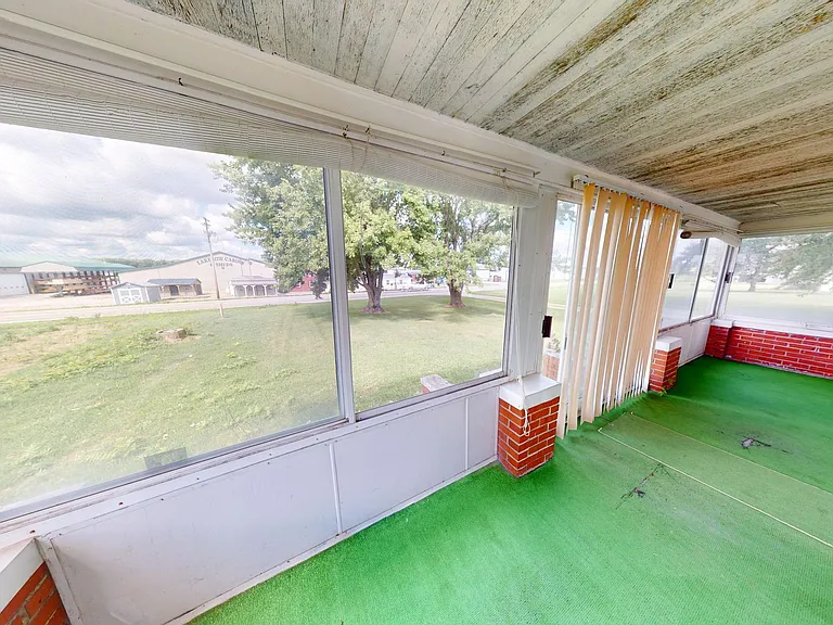 7364 State Route 13 N — Photo 8