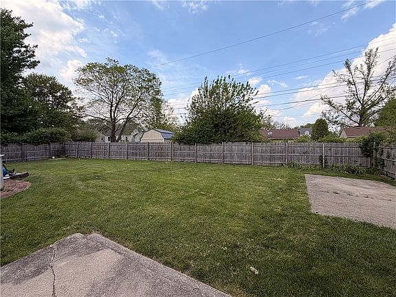 5th image of 239 Curtiss Wright Blvd