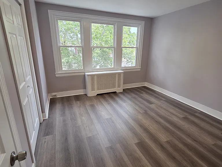 263 W Godfrey Ave — Photo 6