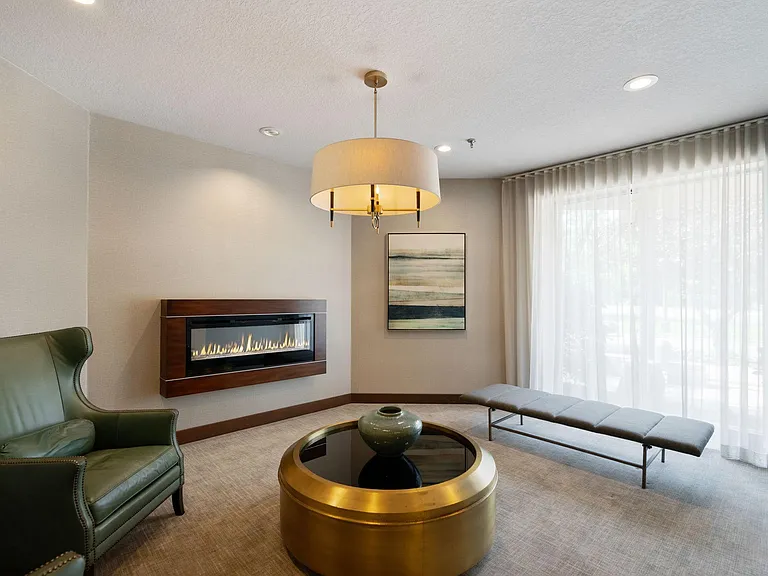 2885 Knox Ave S #502 — Photo 37
