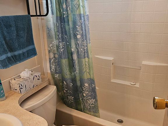 4th image of 702 S Meridian Rd #658