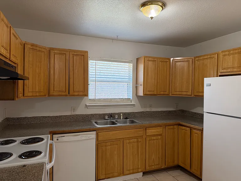5500 David Strickland Rd — Photo 20