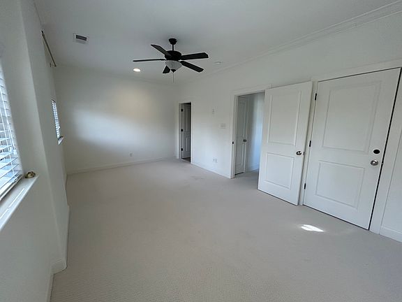 4th image of 103 Farm View Dr #1101