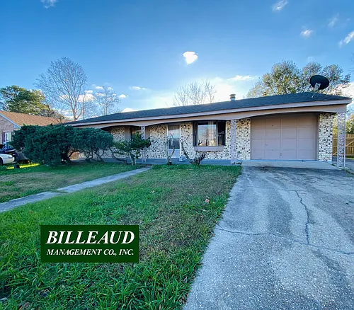 401 Strasbourg Dr Photo 1