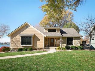 4391 SW Breezy Point Ln, Lees Summit, MO 64082