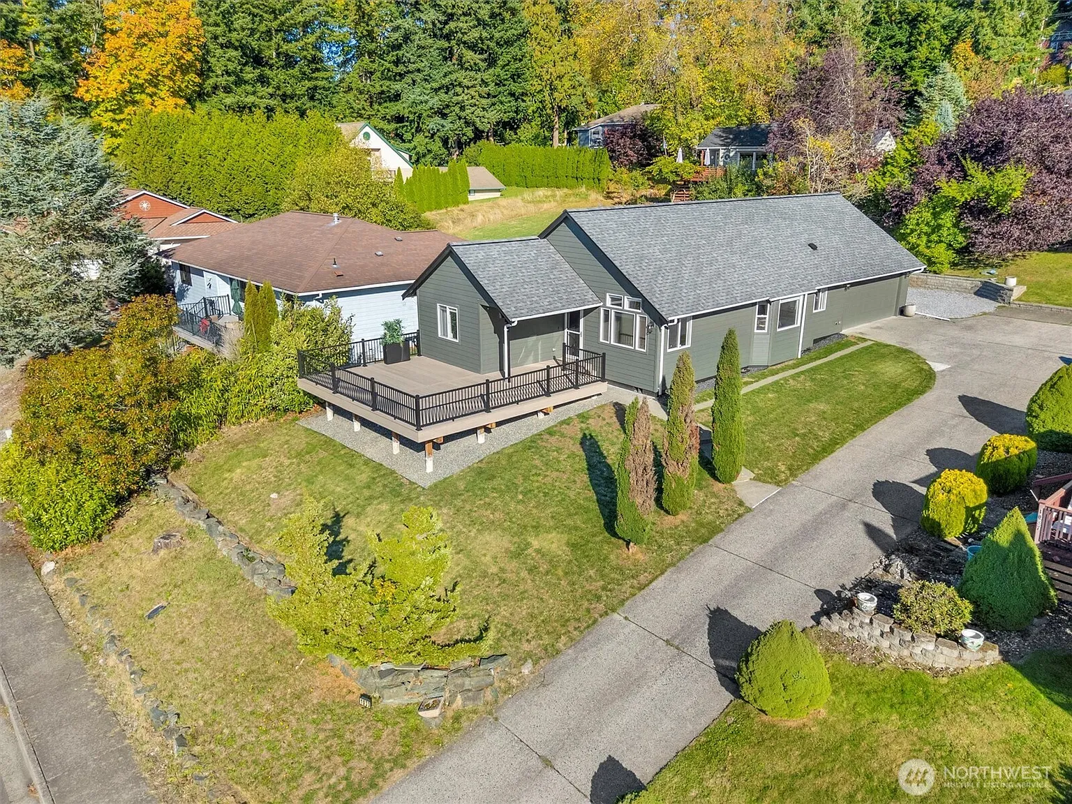 1033 34th Street photo 1