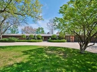 900 Country Club Rd, Ann Arbor, MI 48105