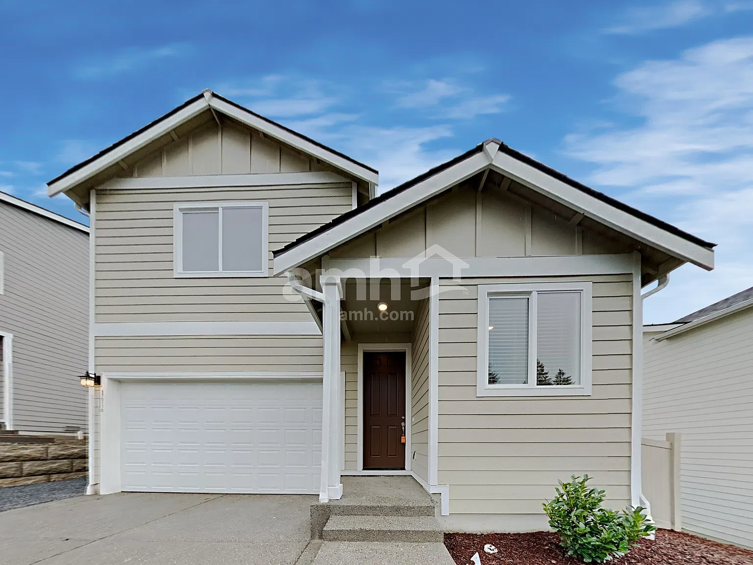 3 bed, 2.5 bath, 1697 sqft, $2,845 — Photo 1