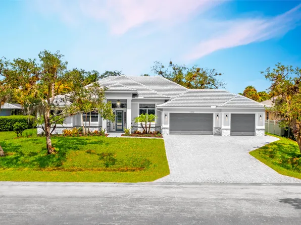2004 Winding Creek Lane, Fort Pierce, FL 34981