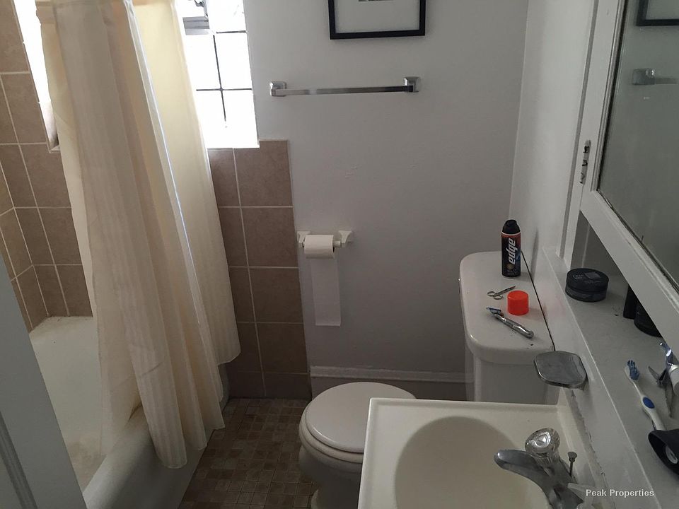 2nd image of 1012 W Belden Ave APT 008