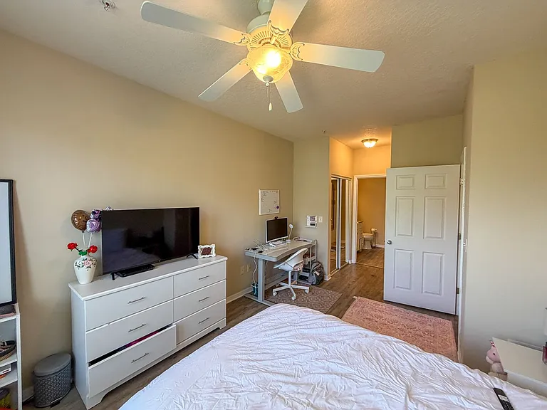 1185 SW 9th Rd #313 — Photo 10