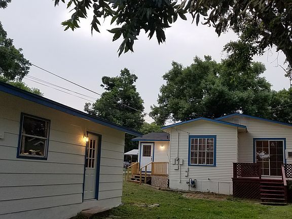 4th image of 562 Kashmuir Pl