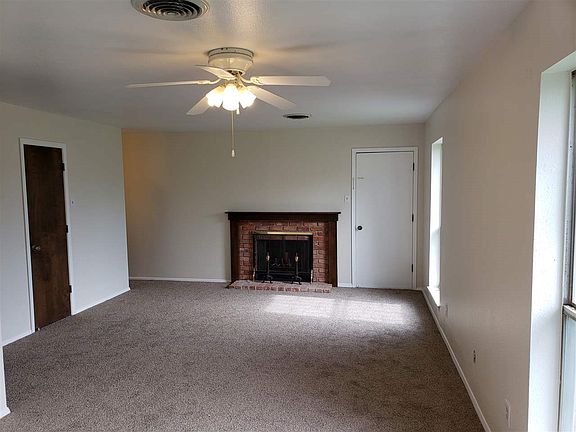 5th image of 2000 Gary Dr