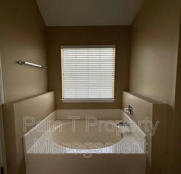 257 Shady Oak Cir — Photo 22