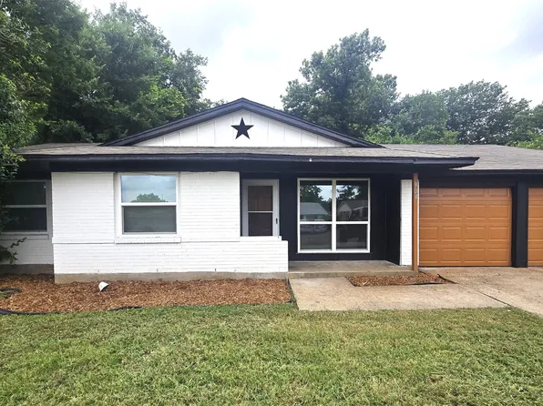 904 Deerwood Dr, Dallas, TX 75232