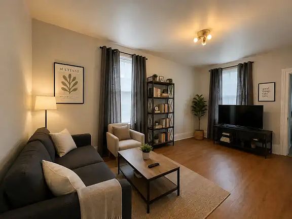 2nd image of 500 Aylmer St N #1A