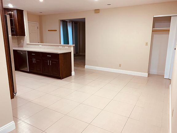 Kitchen + Dinning Area