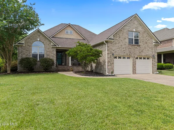 99 Sir Walter Court, Hampstead, NC 28443