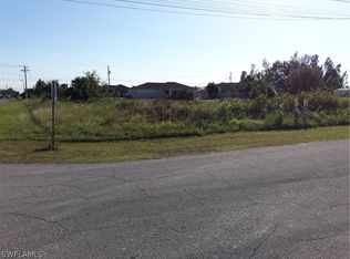 2701 44th St SW, Lehigh Acres, FL 33976