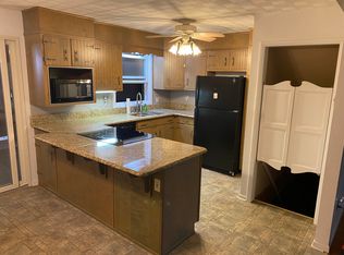 736 Chestnut St, Birdsboro, PA 19508